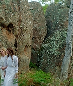 samaraweaving_picnicathangingrock_0586.jpg